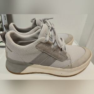 Sorel Women's Out N About™ III Waterproof Low Sneaker. Size 8.5